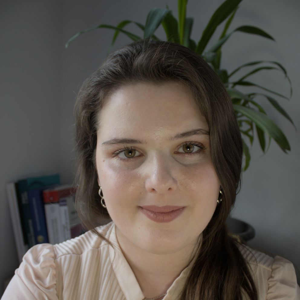 https://atelier-psy.ro/wp-content/uploads/2025/04/mavrodin-andra-stefania.jpg